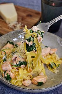 laxpasta-med-spenat
